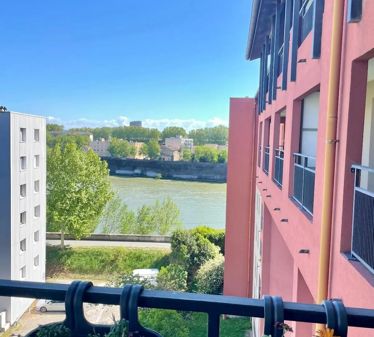 Appartement Spacieux - Grand Balcon - Compans Toulouse